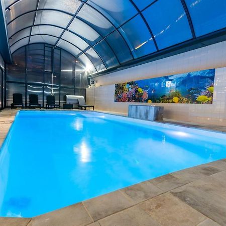 Luxurious Villa Marly II カステルデフェルス エクステリア 写真