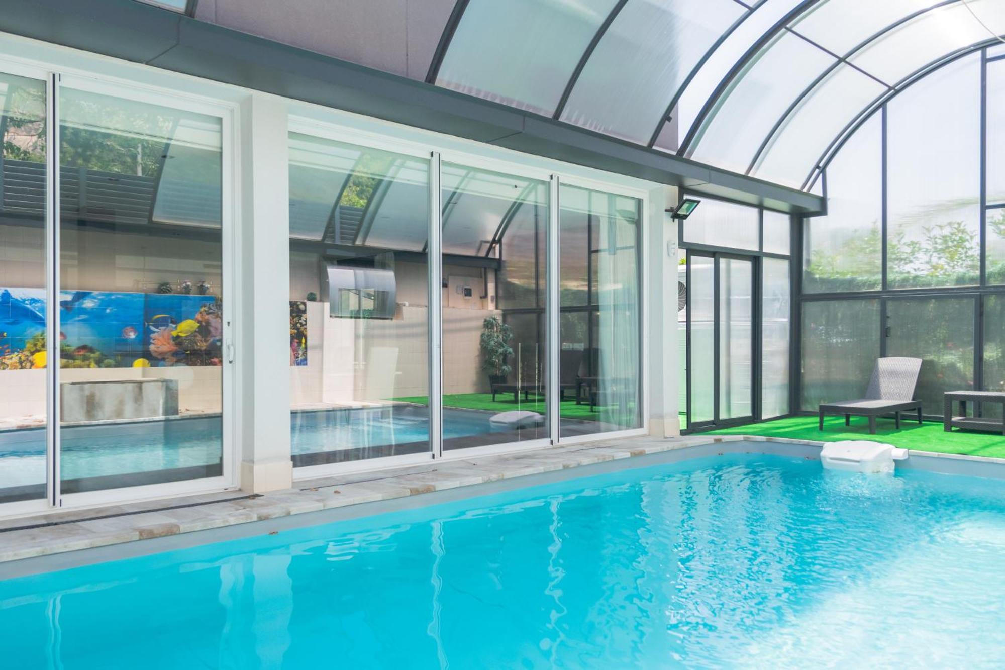 Luxurious Villa Marly II カステルデフェルス エクステリア 写真