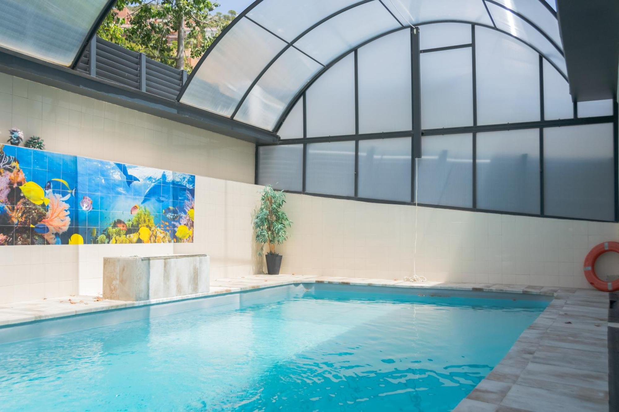Luxurious Villa Marly II カステルデフェルス エクステリア 写真